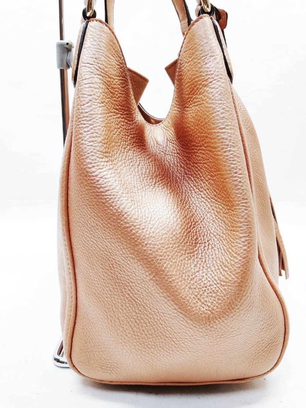Authentic Gucci Soho Metallic Rose Gold Leather Tote Bag Tassel Shoulder Bag - Picture 5 of 16